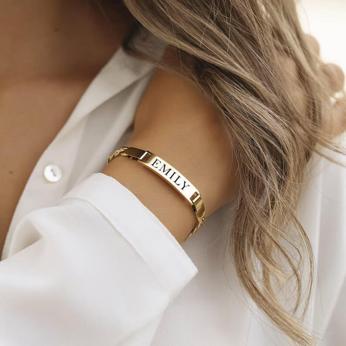 Personalized Beautiful Bar Name Bracelet